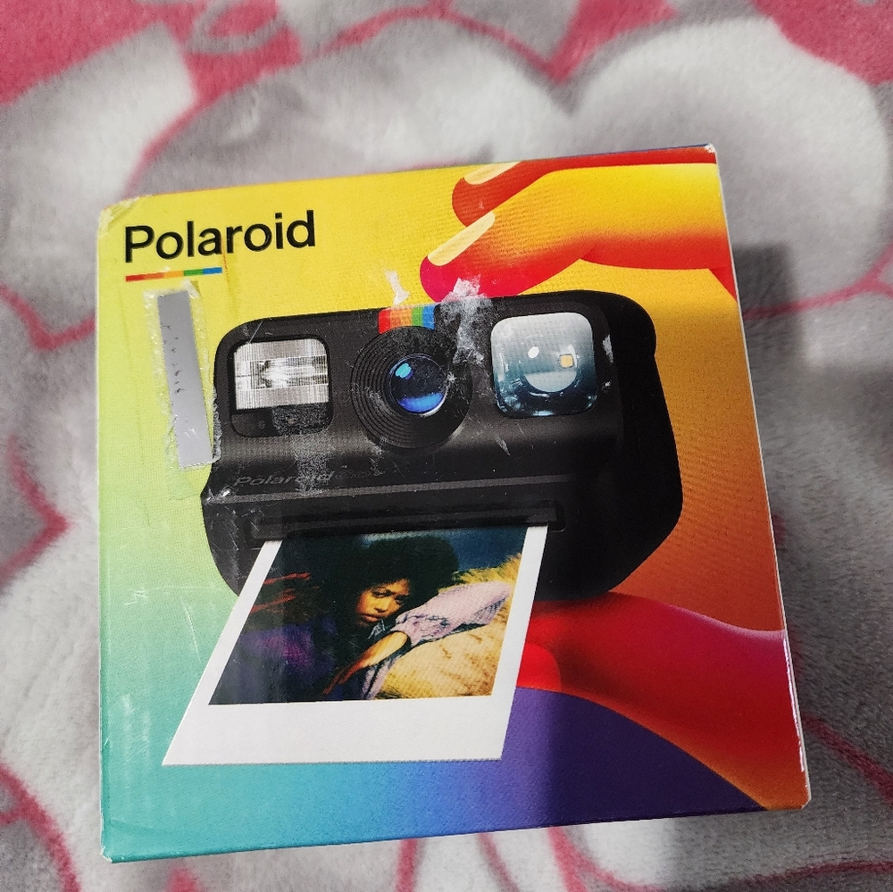 Polaroid Go Analog Instant Camera Box